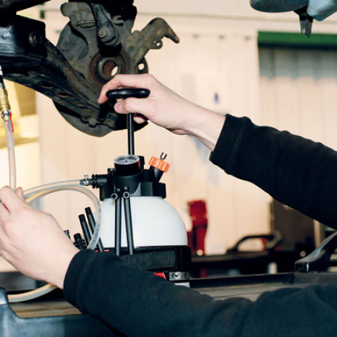 DISTRIBUTEUR D'HUILE BOITE (ATF) AVEC ADAPTATEURS